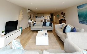 Waters Edge Apartment